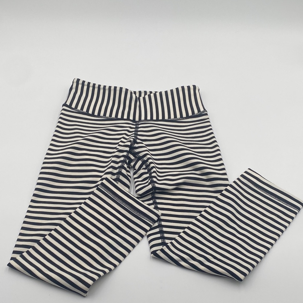 Lululemon Luon Wunder Unders mid-rise cropped 21” Black/White striped